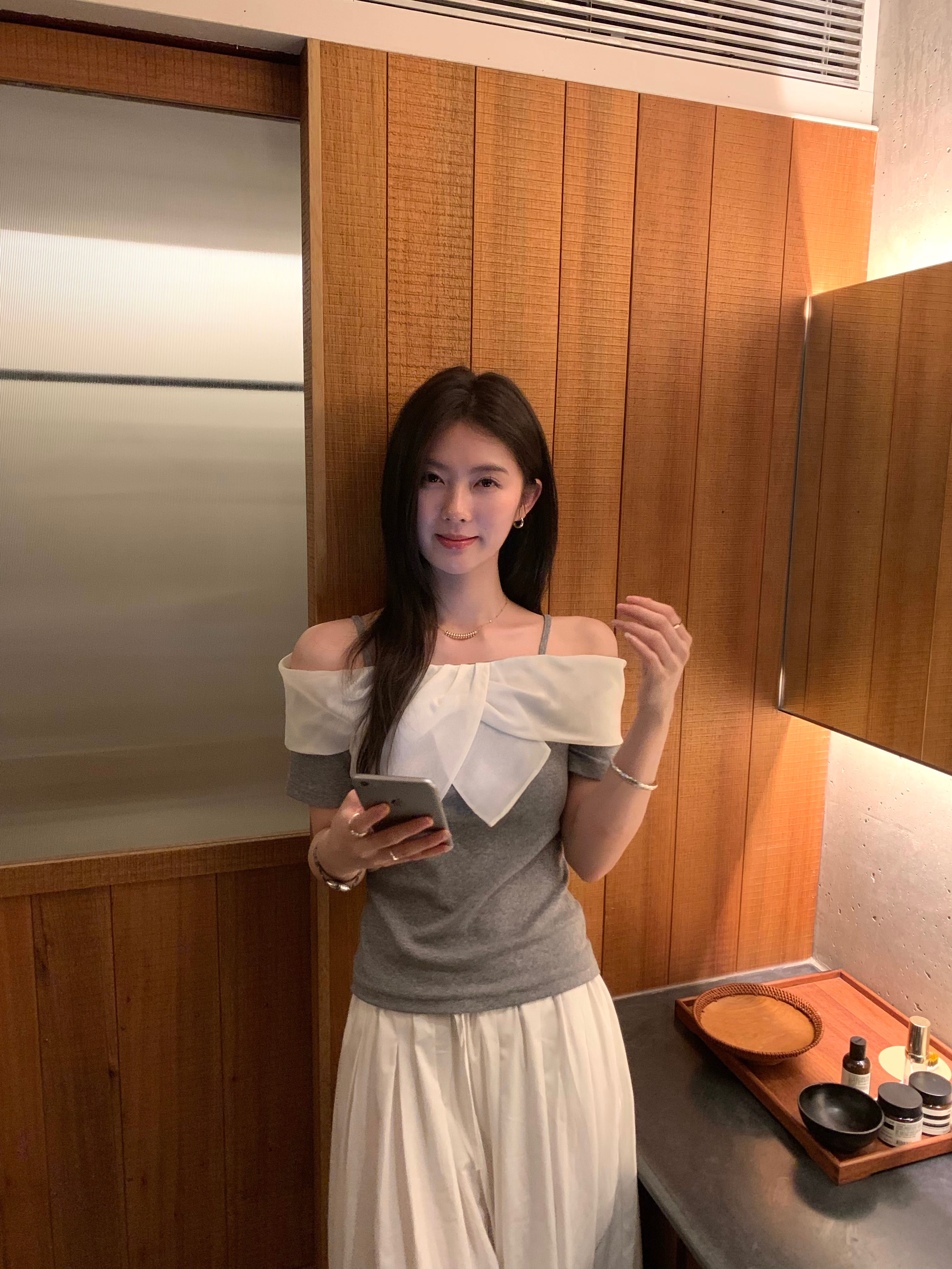 Off Shoulder Bow Detail Top – Slim Fit Soft Knit Tee